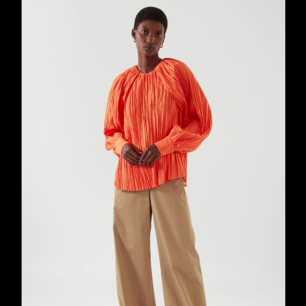 NWT Womens COS Orange Slit Sleeve Top Sz 6 *